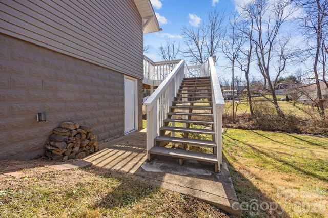 107 Axley Street, Canton, NC 28716