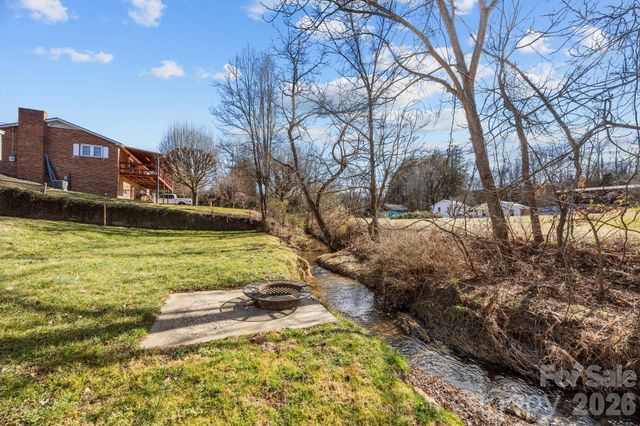 107 Axley Street, Canton, NC 28716