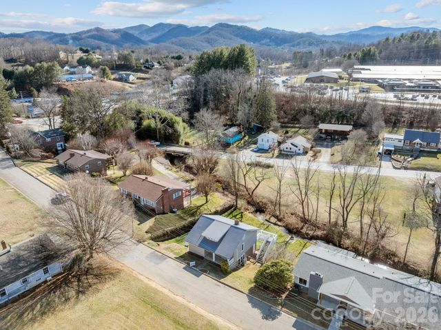 107 Axley Street, Canton, NC 28716