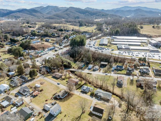 107 Axley Street, Canton, NC 28716