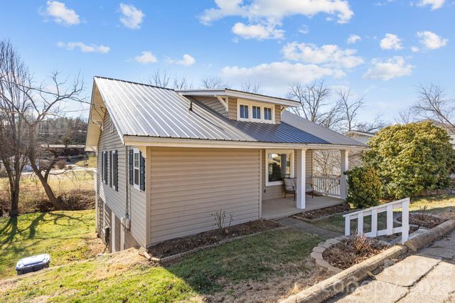 107 Axley Street, Canton, NC 28716