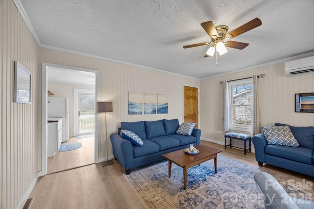 107 Axley Street, Canton, NC 28716