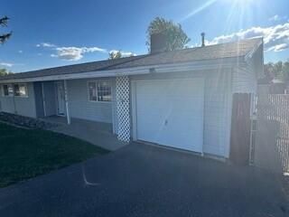 10518 Kincheloe Avenue, Klamath Falls, OR 97603