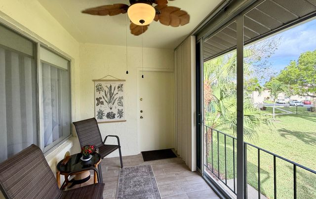 301 Pine Ridge Circle C-2, Greenacres, FL 33463