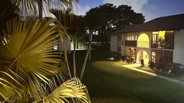 301 Pine Ridge Circle C-2, Greenacres, FL 33463