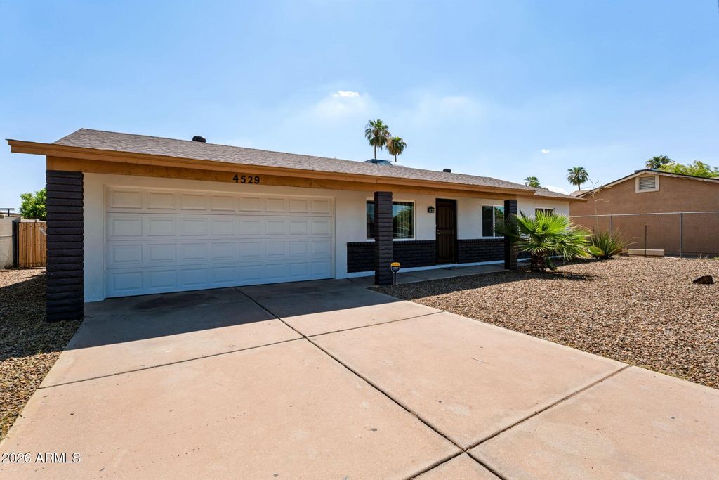4529 W GRANADA Road, Phoenix, AZ 85035 — photo 2