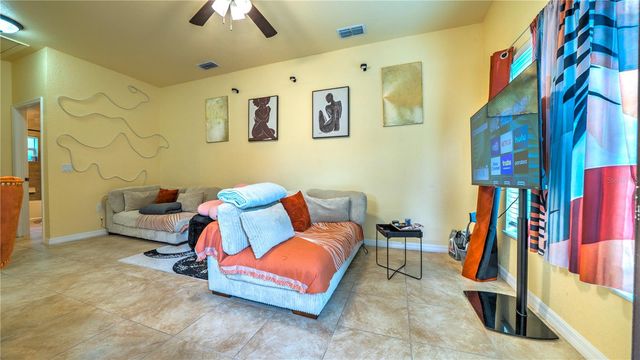 1404 NW 18TH AVENUE, Ocala, FL 34475