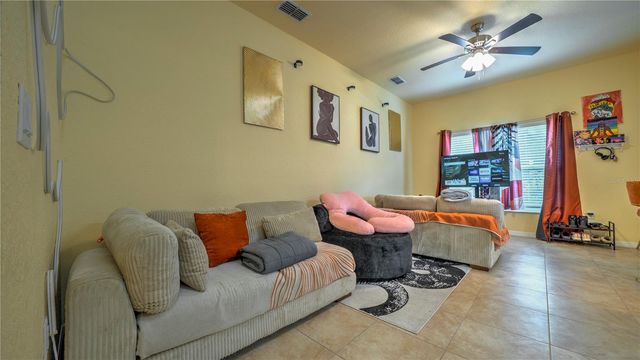 1404 NW 18TH AVENUE, Ocala, FL 34475