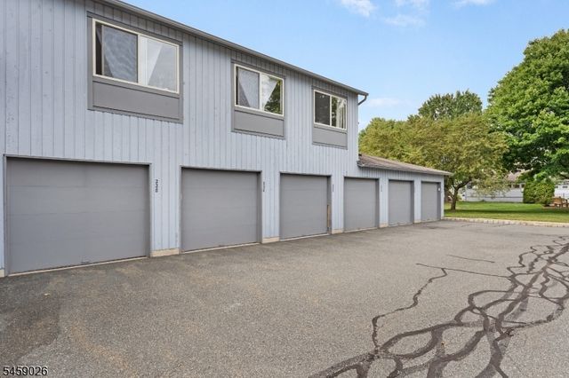 228 Drake Ln 228, Roxbury Twp., NJ 07852