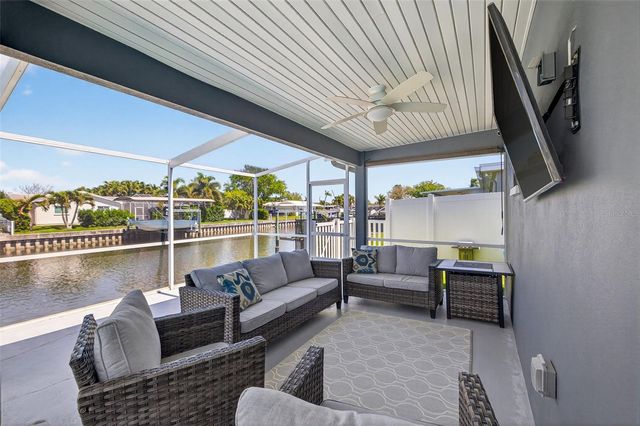 1435 48TH AVENUE NE, St Petersburg, FL 33703