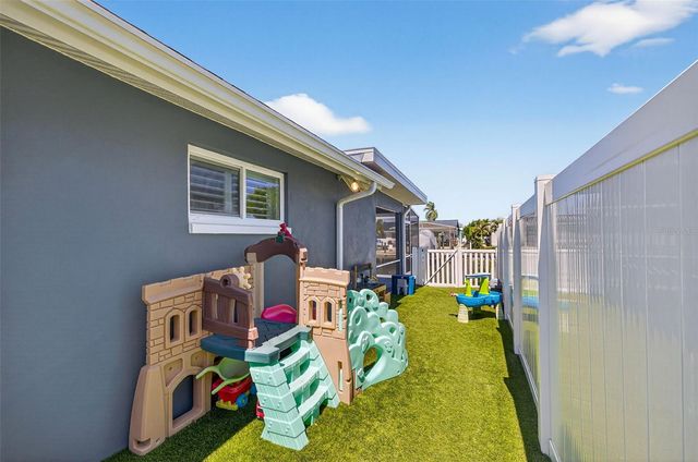 1435 48TH AVENUE NE, St Petersburg, FL 33703