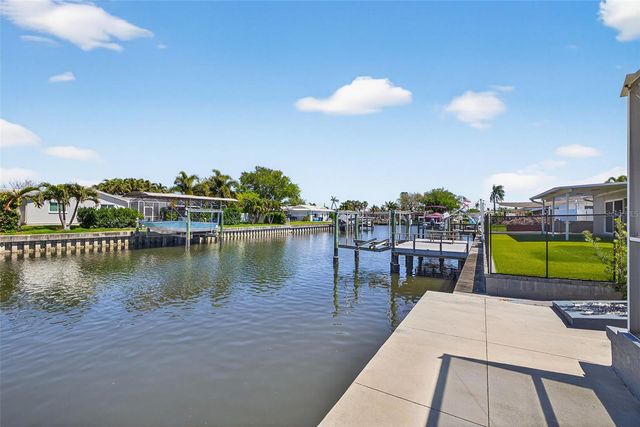 1435 48TH AVENUE NE, St Petersburg, FL 33703