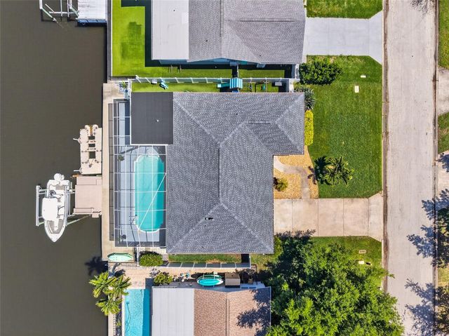 1435 48TH AVENUE NE, St Petersburg, FL 33703