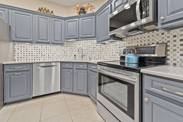 1980 Olde Bridge Drive, Vero Beach, FL 32966