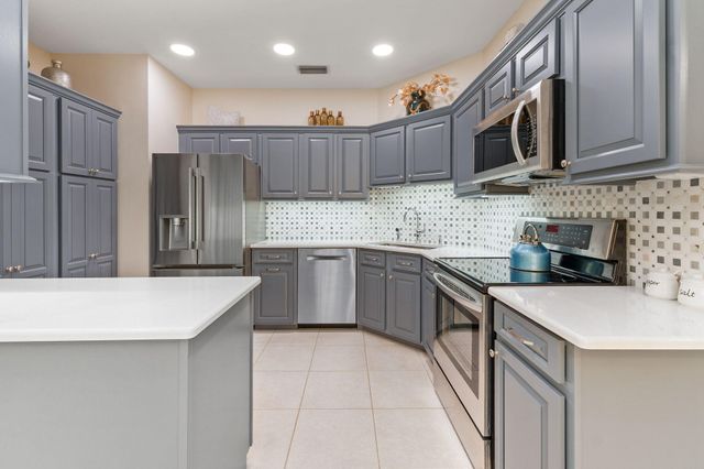 1980 Olde Bridge Drive, Vero Beach, FL 32966