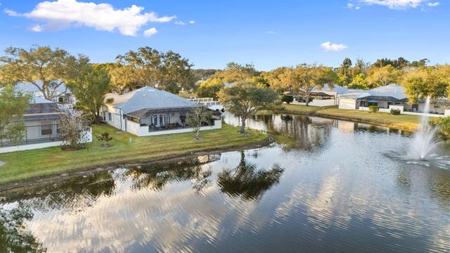 1980 Olde Bridge Drive, Vero Beach, FL 32966