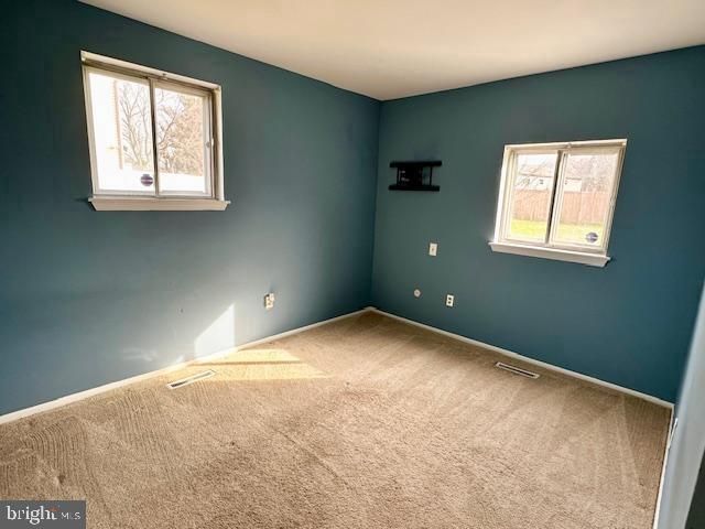 1054 BRADFORD DR, Williamstown, NJ 08094