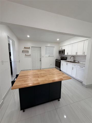 1816 NW 25th Ter 0, Fort Lauderdale, FL 33311