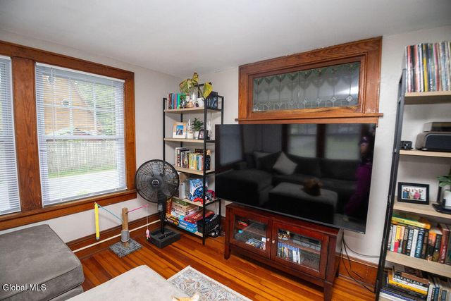 338 Riverbend Road, Troy, NY 12182