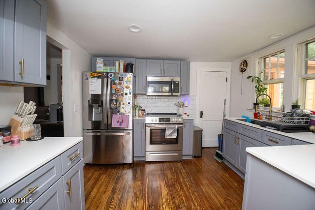 338 Riverbend Road, Troy, NY 12182