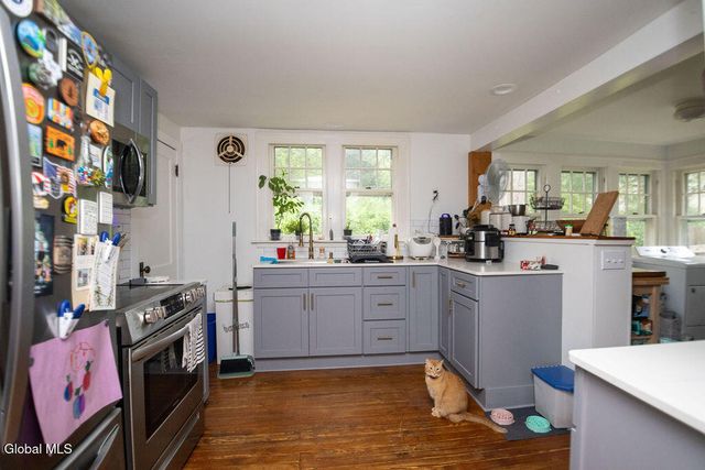 338 Riverbend Road, Troy, NY 12182
