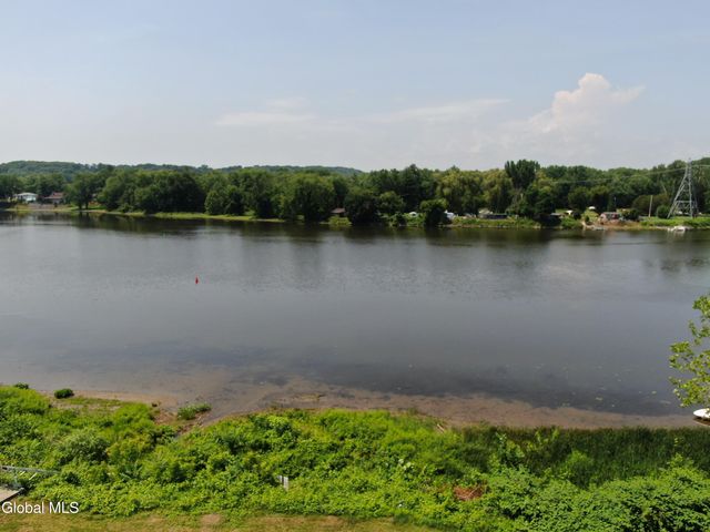338 Riverbend Road, Troy, NY 12182