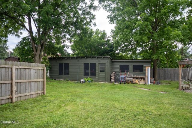 338 Riverbend Road, Troy, NY 12182