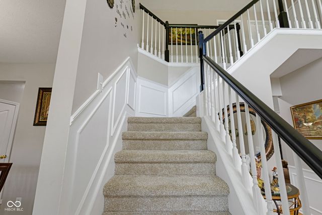 525 Viburnum Run, Westfield, IN 46074