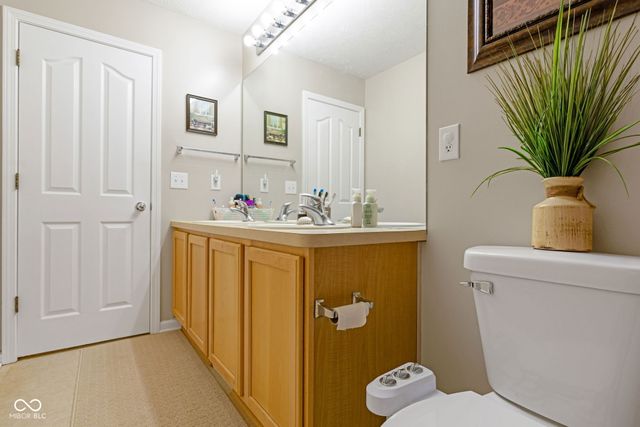 525 Viburnum Run, Westfield, IN 46074