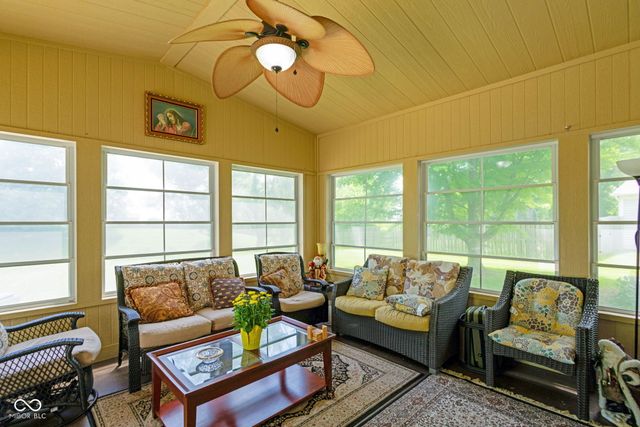 525 Viburnum Run, Westfield, IN 46074