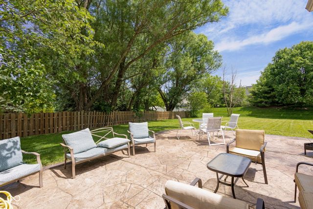 525 Viburnum Run, Westfield, IN 46074