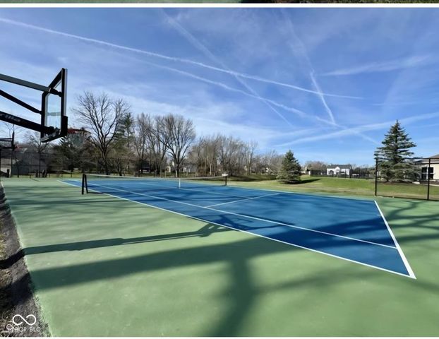525 Viburnum Run, Westfield, IN 46074