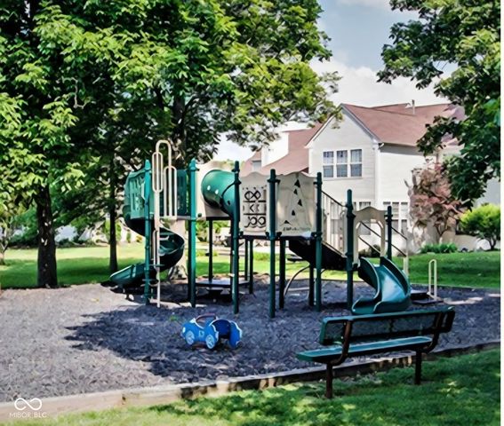 525 Viburnum Run, Westfield, IN 46074