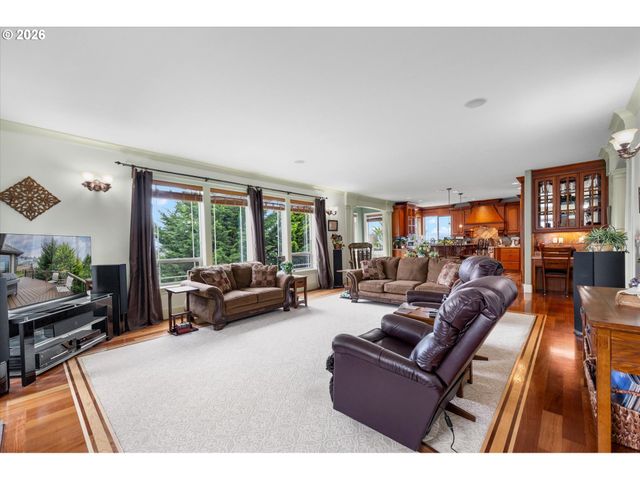 620 Waters Watch Rd, Kalama, WA 98625