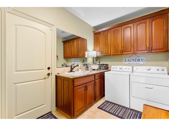 620 Waters Watch Rd, Kalama, WA 98625