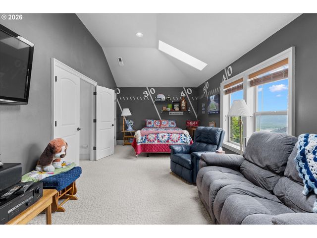 620 Waters Watch Rd, Kalama, WA 98625