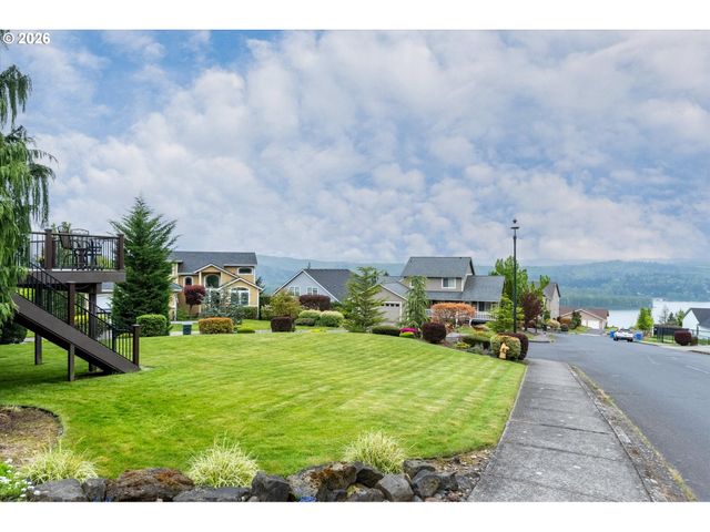 620 Waters Watch Rd, Kalama, WA 98625
