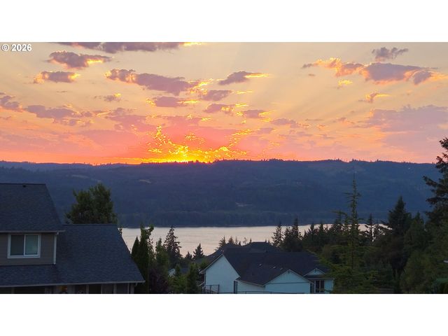 620 Waters Watch Rd, Kalama, WA 98625