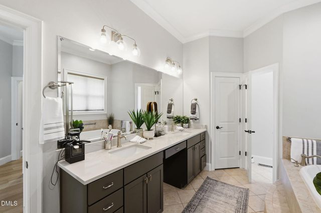 51308 Eastchurch, Chapel Hill, NC 27517