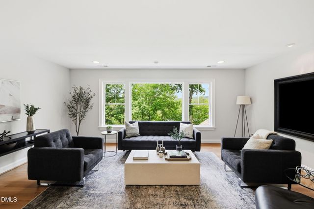 51308 Eastchurch, Chapel Hill, NC 27517