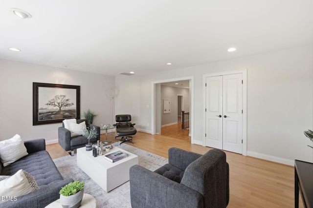 51308 Eastchurch, Chapel Hill, NC 27517