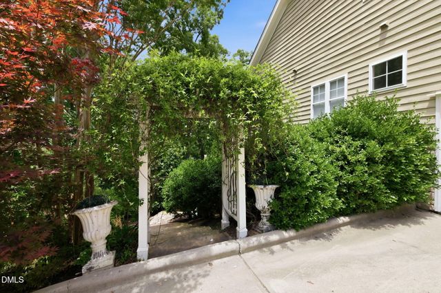 51308 Eastchurch, Chapel Hill, NC 27517