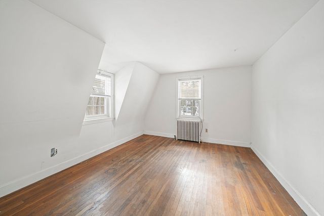 9 Barnes Rd, Hingham, MA 02043