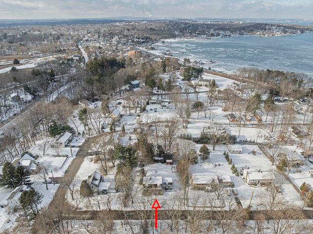 9 Barnes Rd, Hingham, MA 02043