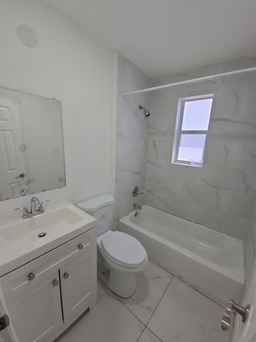 4819 SW 22nd Street, West Park, FL 33023