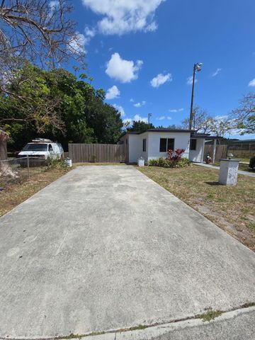 4819 SW 22nd Street, West Park, FL 33023