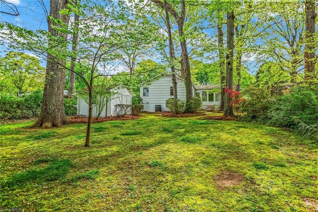 408 Burkewood Drive, Winston-salem, NC 27104