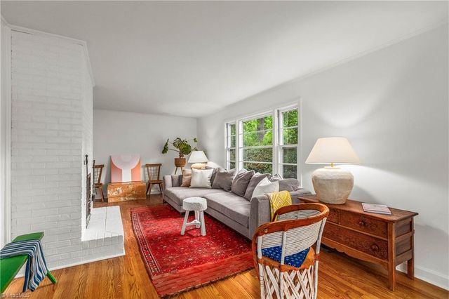 408 Burkewood Drive, Winston-salem, NC 27104