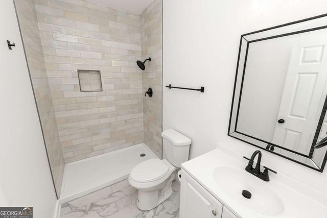 622 W Whitney Avenue, Albany, GA 31701