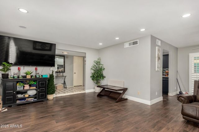 3033 W NORTHVIEW Avenue, Phoenix, AZ 85051